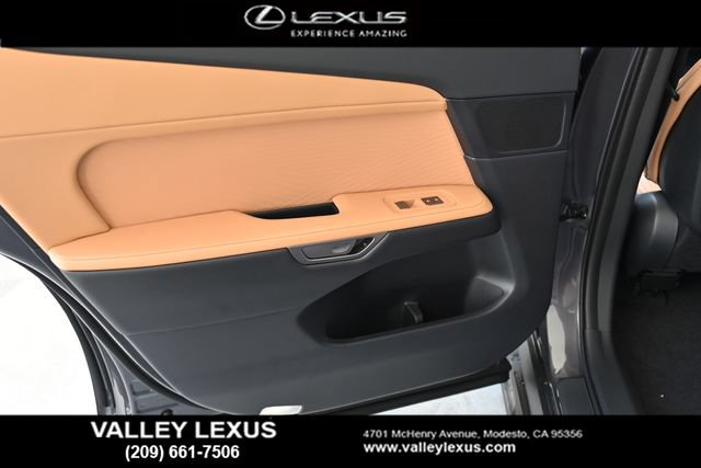 New 2026 Lexus ES 350e w/ Convenience Package FWD image 16