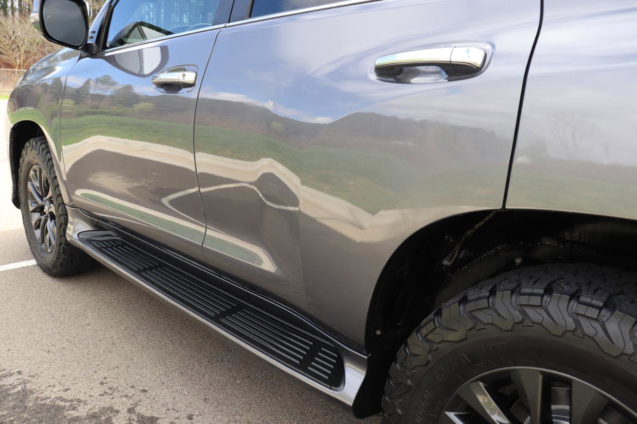 Used 2020 Lexus GX 460 Premium w/ Premium Package image 19