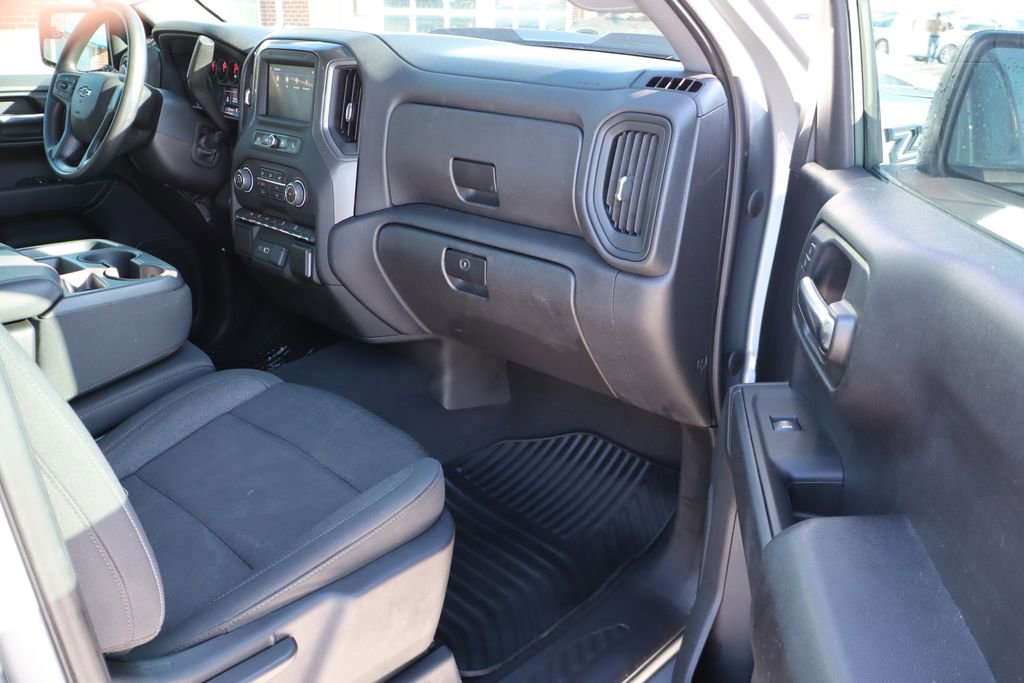 Used 2024 Chevrolet Silverado 1500 Custom Trail Boss w/ LPO, Dark Essentials Package image 46