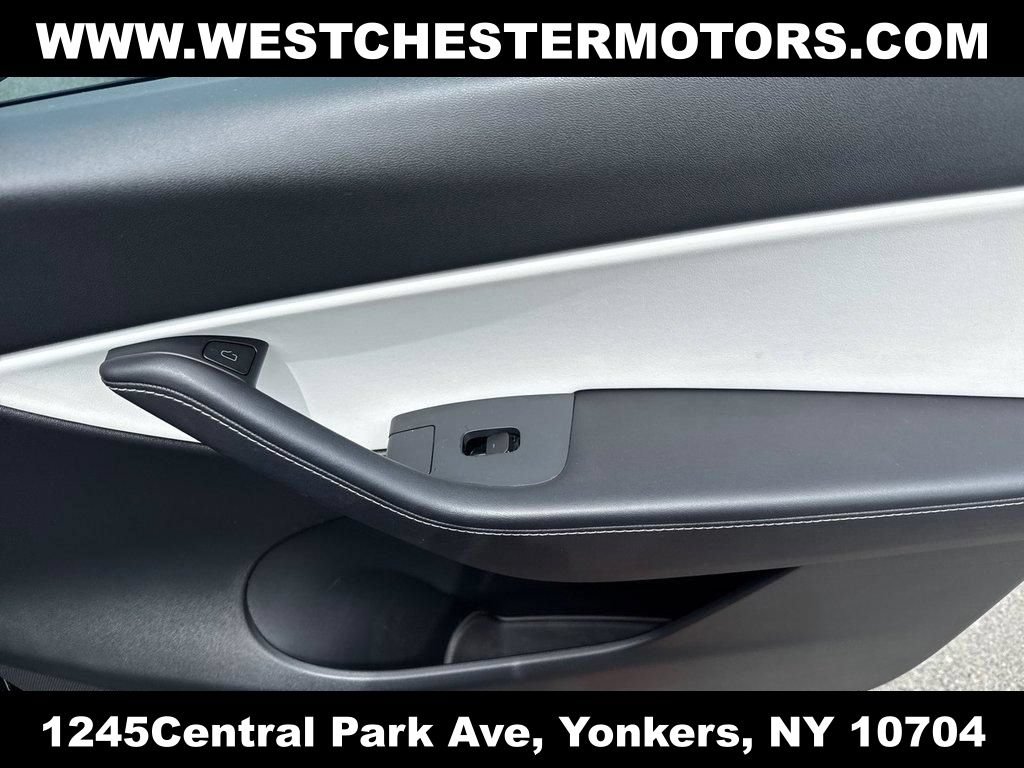 Used 2021 Tesla Model Y Long Range AWD/4WD image 13
