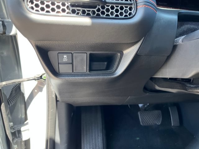 Certified 2025 Honda HR-V Sport image 22