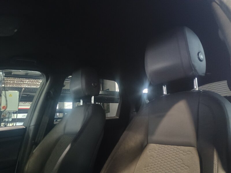 Used 2019 Land Rover Discovery Sport SE AWD/4WD image 14