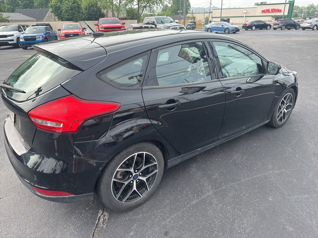 Used 2017 Ford Focus SEL FWD image 11