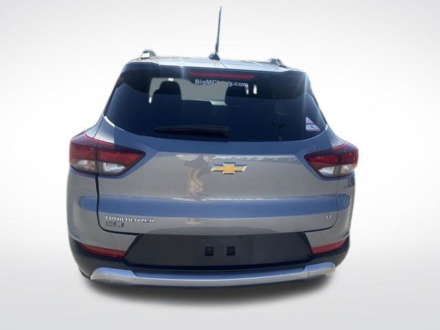 Used 2025 Chevrolet TrailBlazer LT FWD image 4