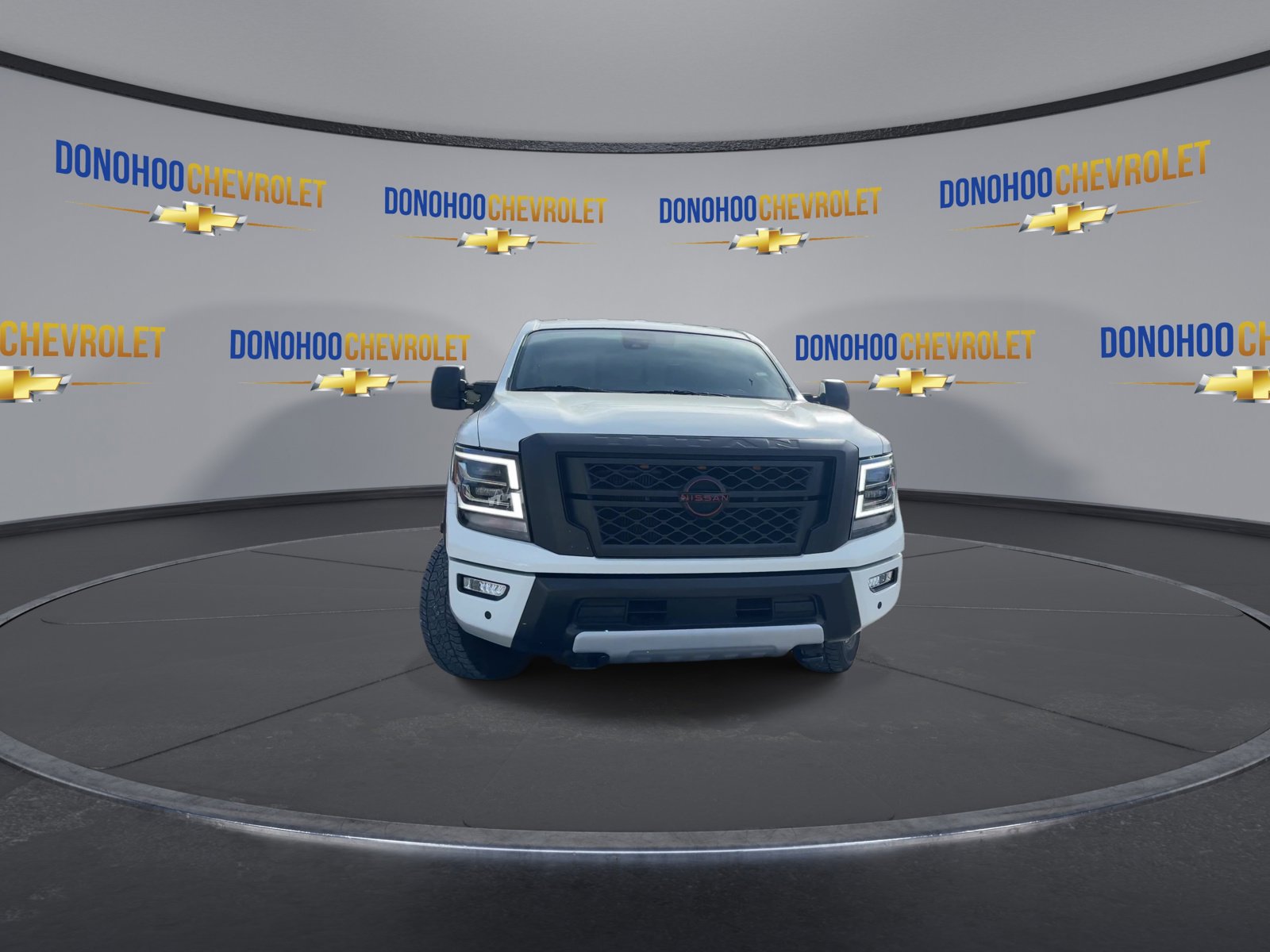 Used 2024 Nissan Titan PRO-4X AWD/4WD image 6