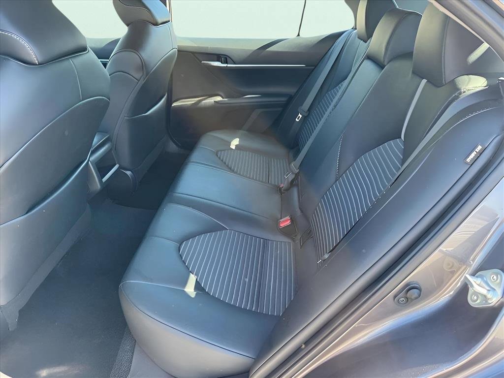 Used 2023 Toyota Camry SE image 11