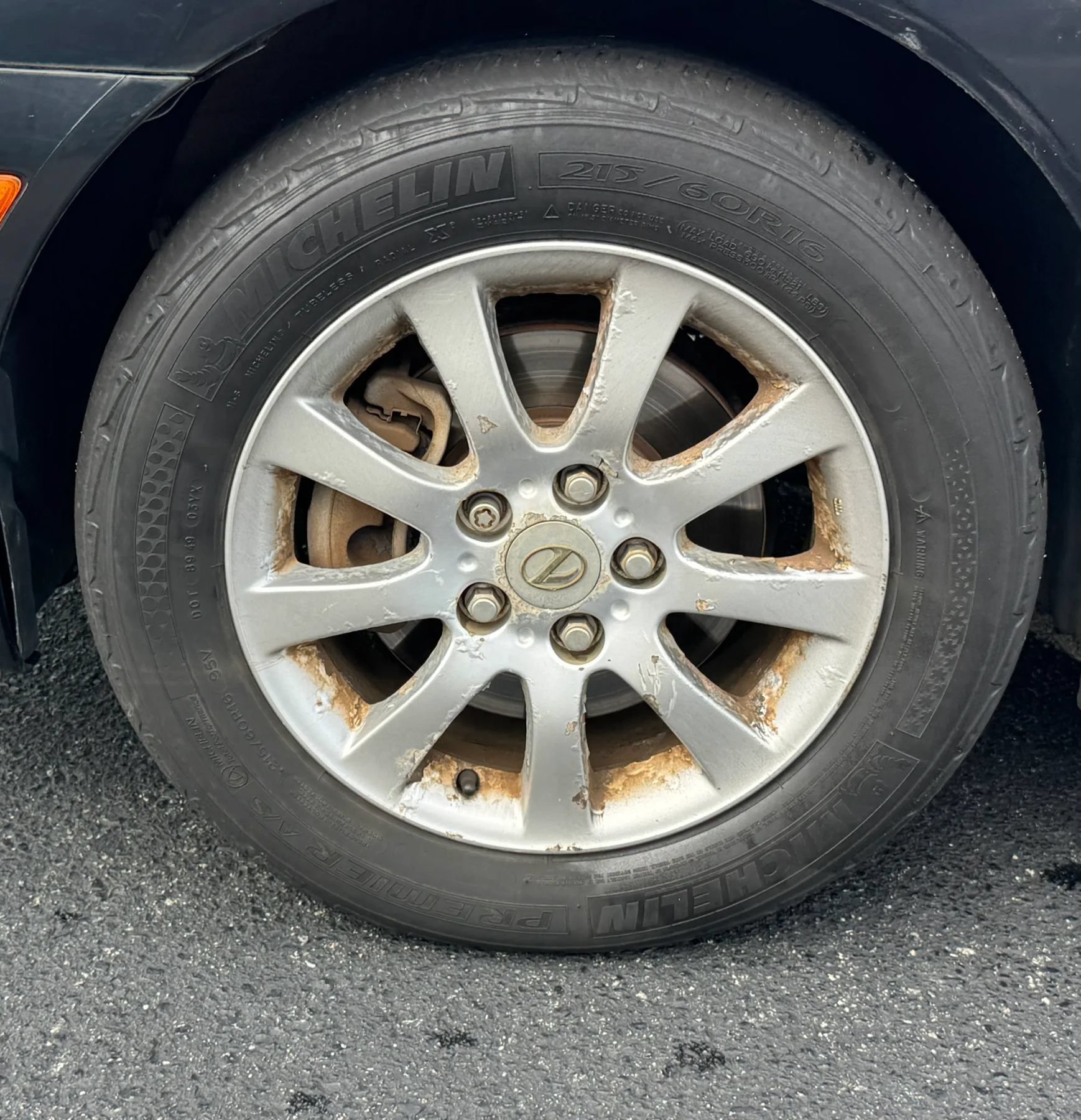 Used 2002 Lexus ES 330 FWD image 2