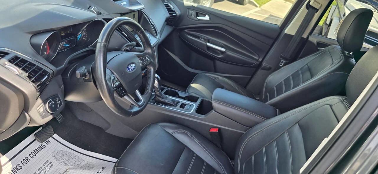 Used 2018 Ford Escape SEL image 14