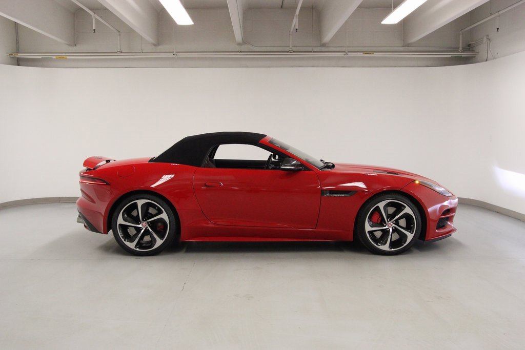 Used 2020 Jaguar F-TYPE R image 6