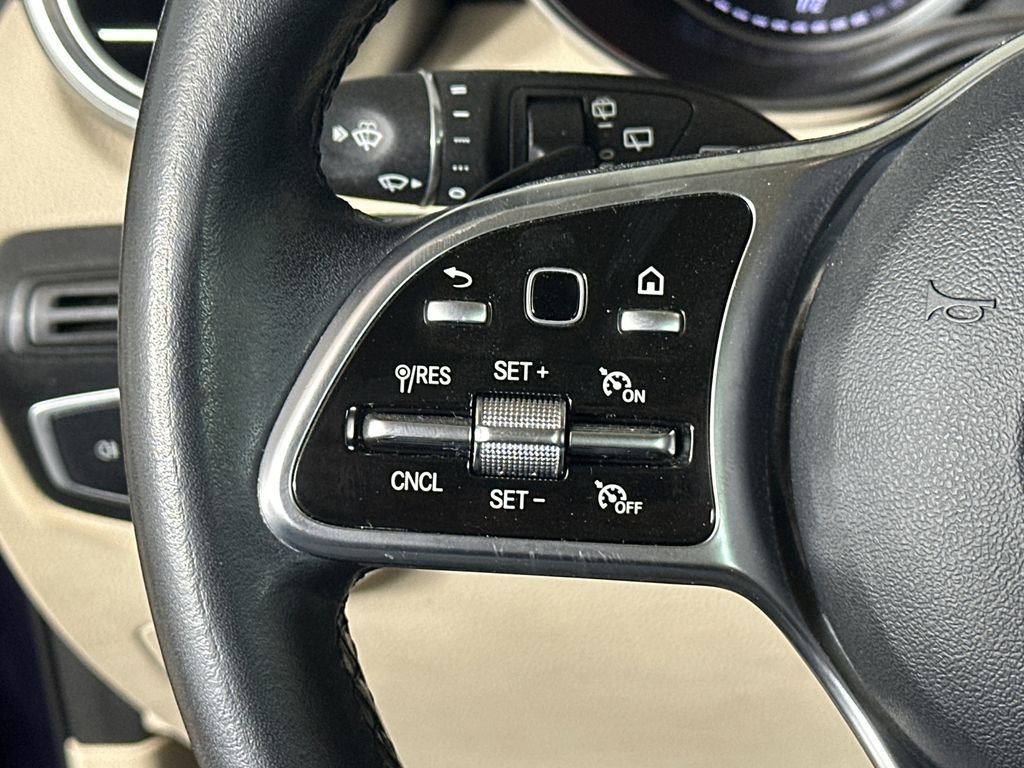 Used 2021 Mercedes-Benz GLC 300 image 27