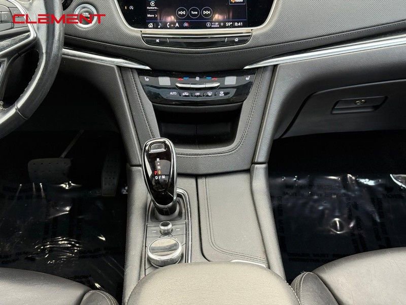 Used 2022 Cadillac XT5 Premium Luxury image 17