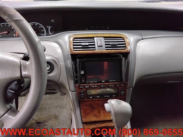 Used 2000 Toyota Avalon XLS FWD image 12