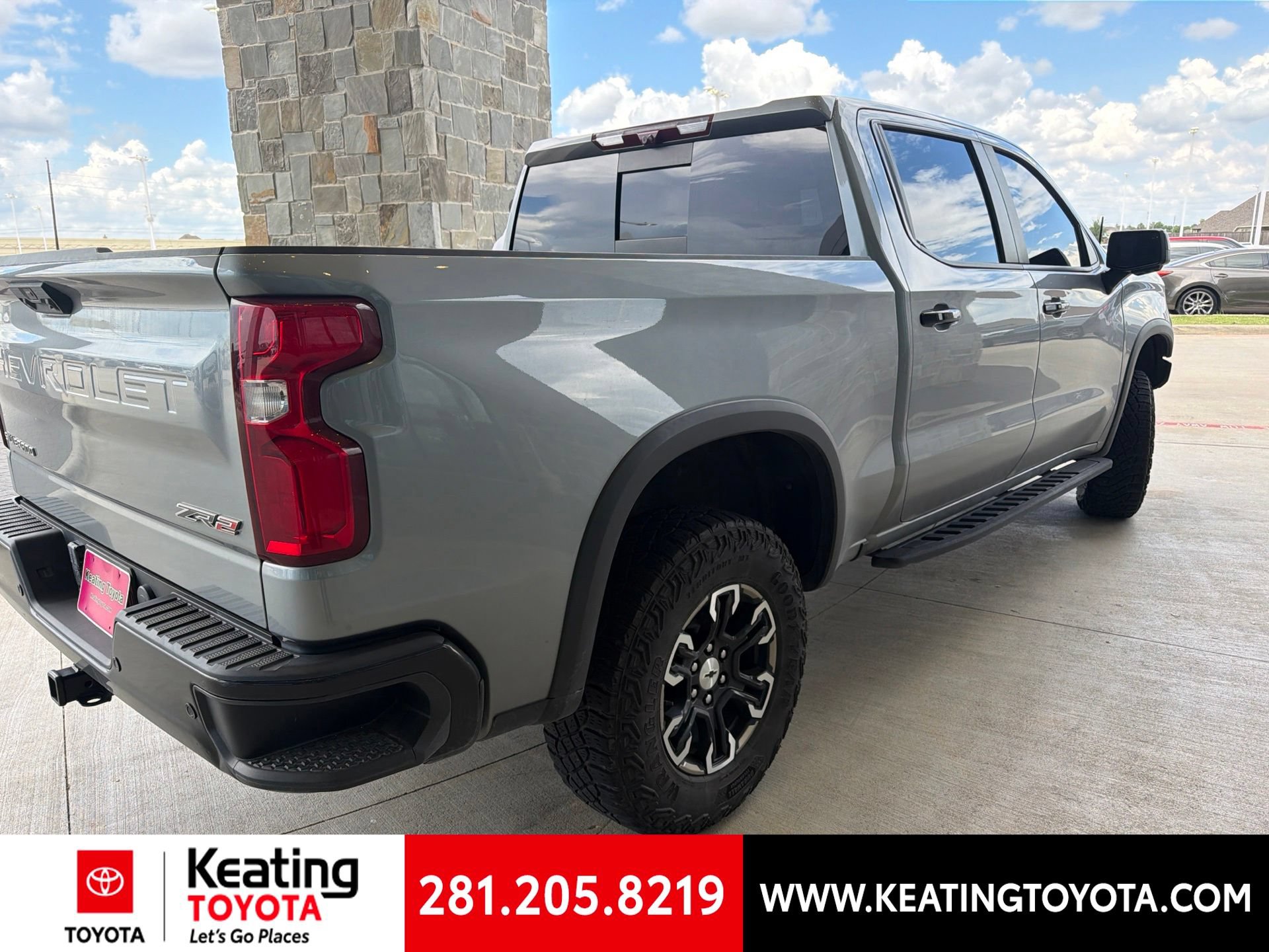 Used 2024 Chevrolet Silverado 1500 ZR2 w/ Technology Package AWD/4WD image 5