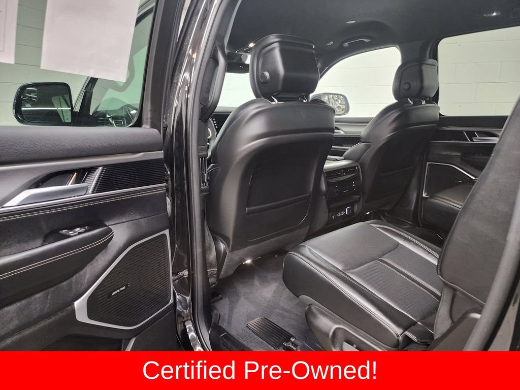 Certified 2025 Jeep Wagoneer Series II AWD/4WD image 23