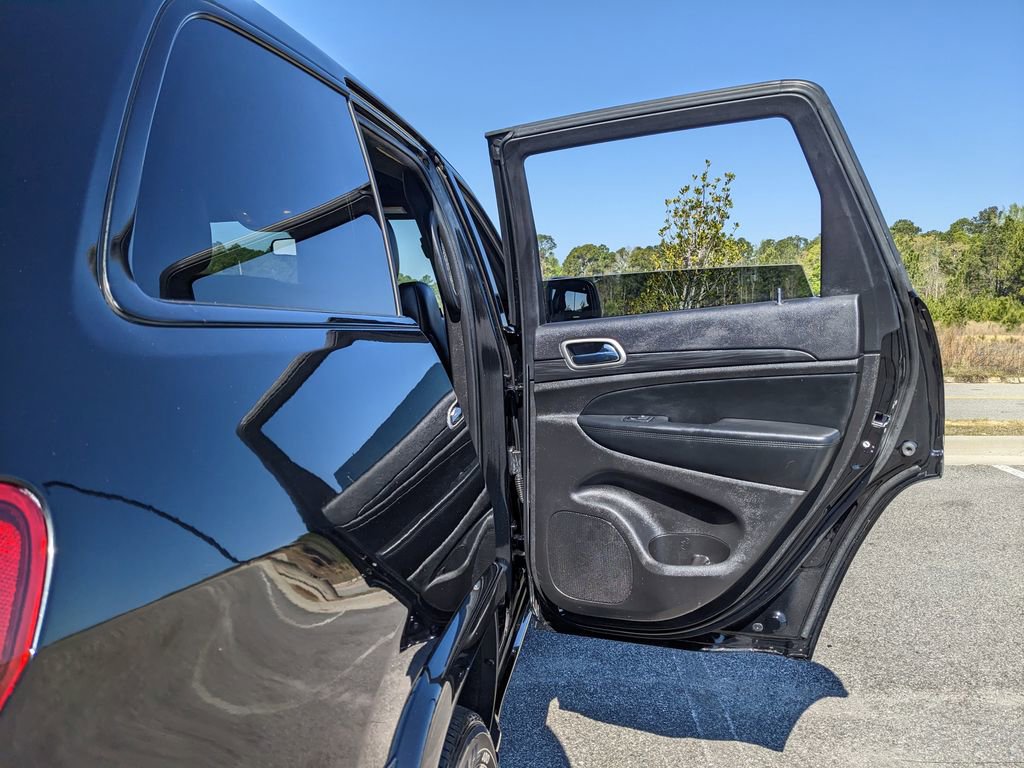 Used 2021 Jeep Grand Cherokee Laredo X image 53