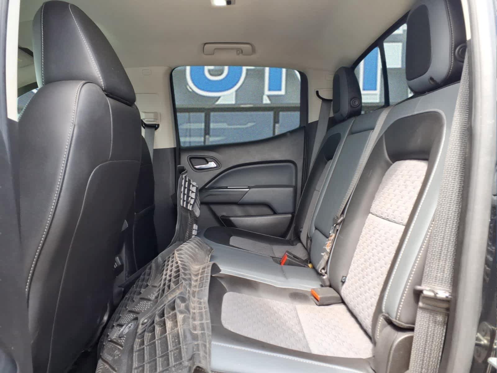 Used 2018 Chevrolet Colorado Z71 AWD/4WD image 9