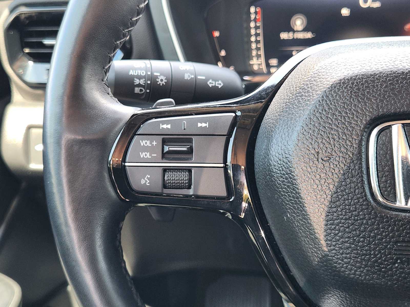 Certified 2024 Honda Pilot Elite image 27