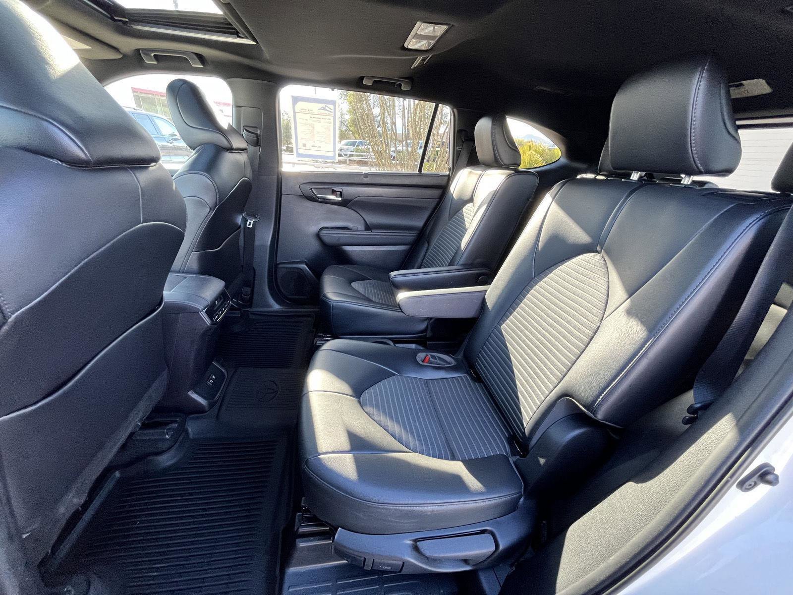 Used 2021 Toyota Highlander XSE image 20