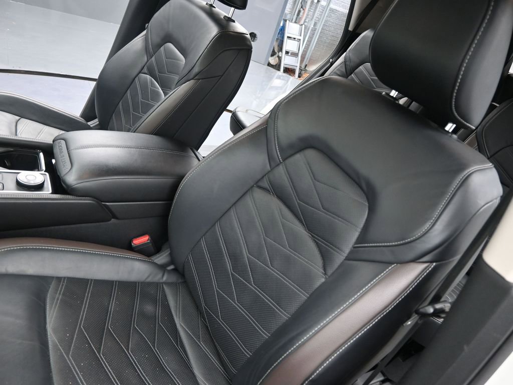 Used 2022 Nissan Pathfinder Platinum w/ Cargo Package image 9