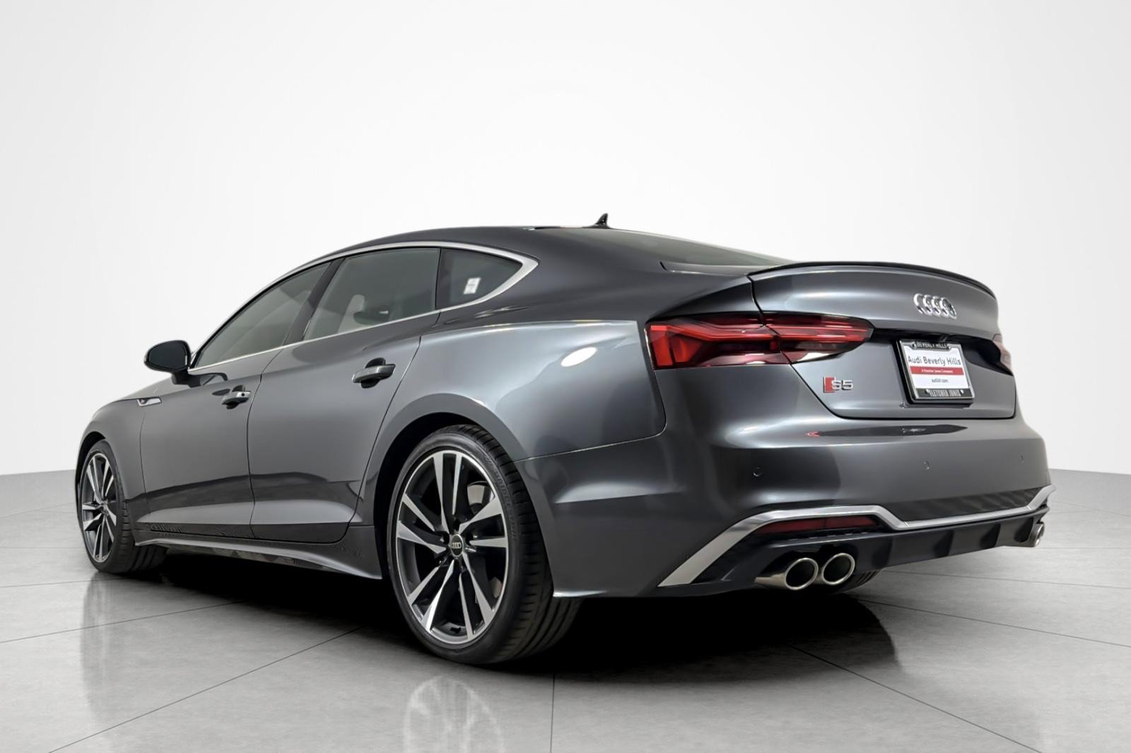 Used 2023 Audi S5 Premium Plus image 3