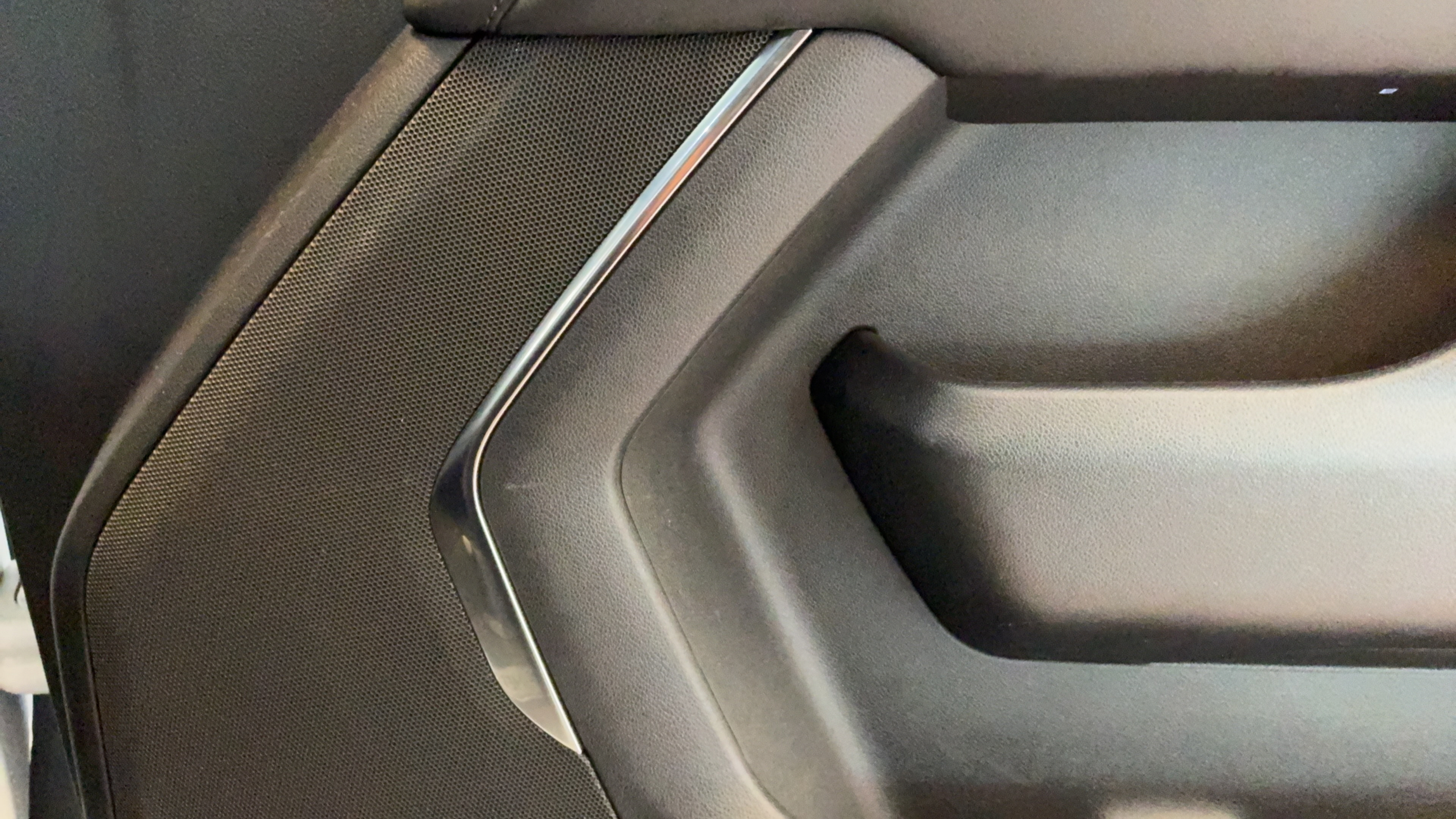 Used 2025 Chevrolet Suburban LT AWD/4WD image 47