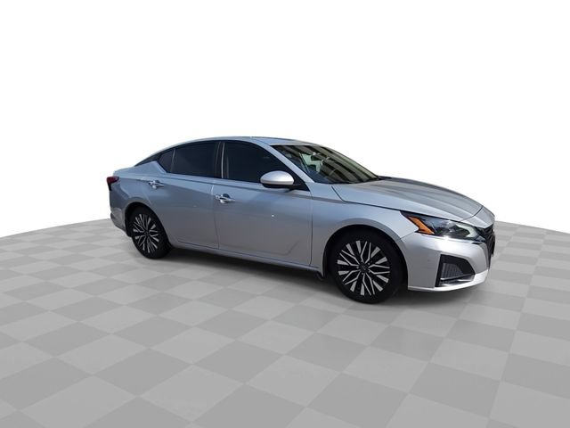 Used 2023 Nissan Altima 2.5 SV FWD video 2