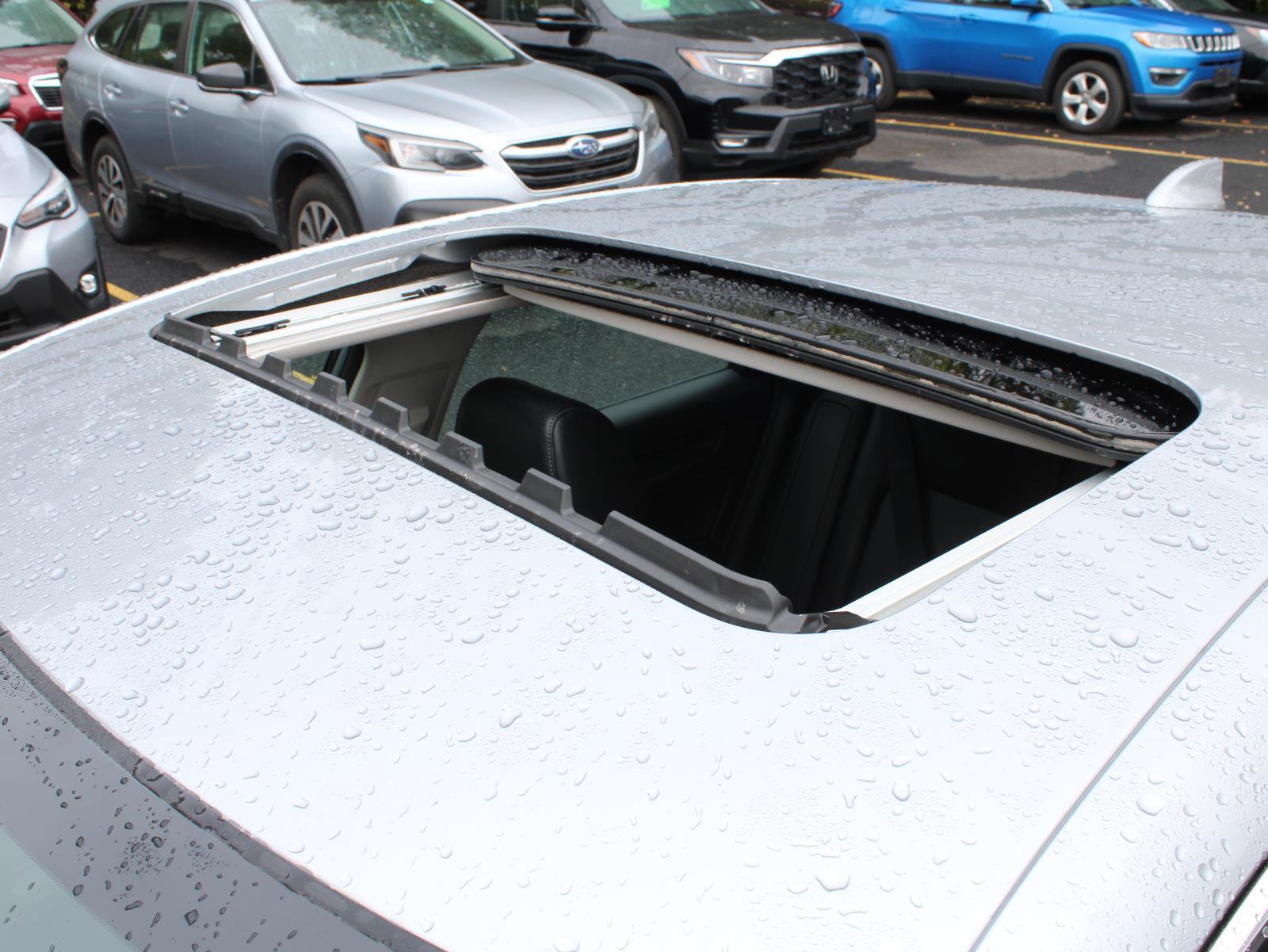 Used 2022 Honda Civic EX-L image 18