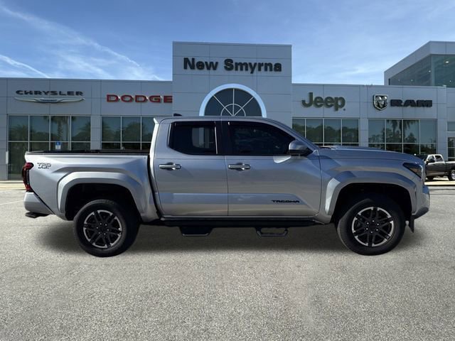 Used 2024 Toyota Tacoma TRD Sport image 2