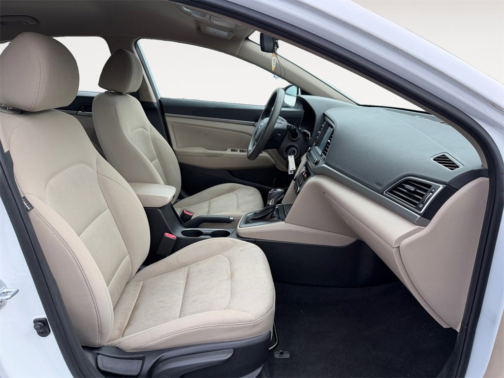 Used 2018 Hyundai Elantra SEL w/ Winter Weather Package image 12