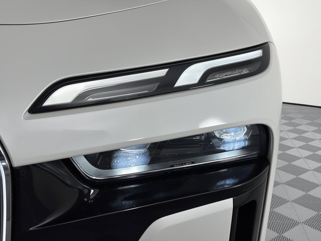 Certified 2023 BMW i7 xDrive60 AWD/4WD image 12