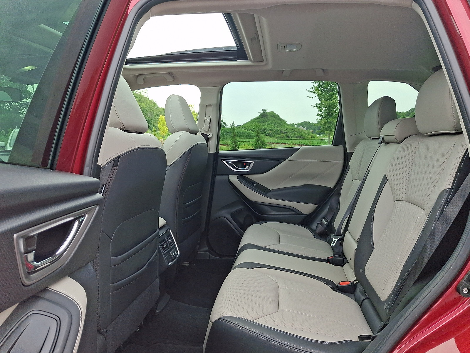 Certified 2022 Subaru Forester Limited AWD/4WD image 11