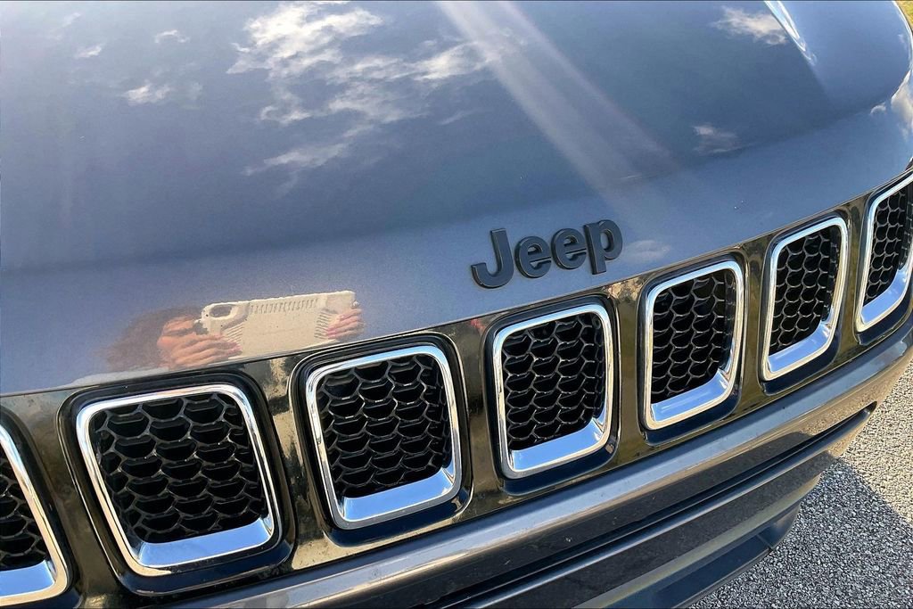 Used 2020 Jeep Compass Latitude image 30