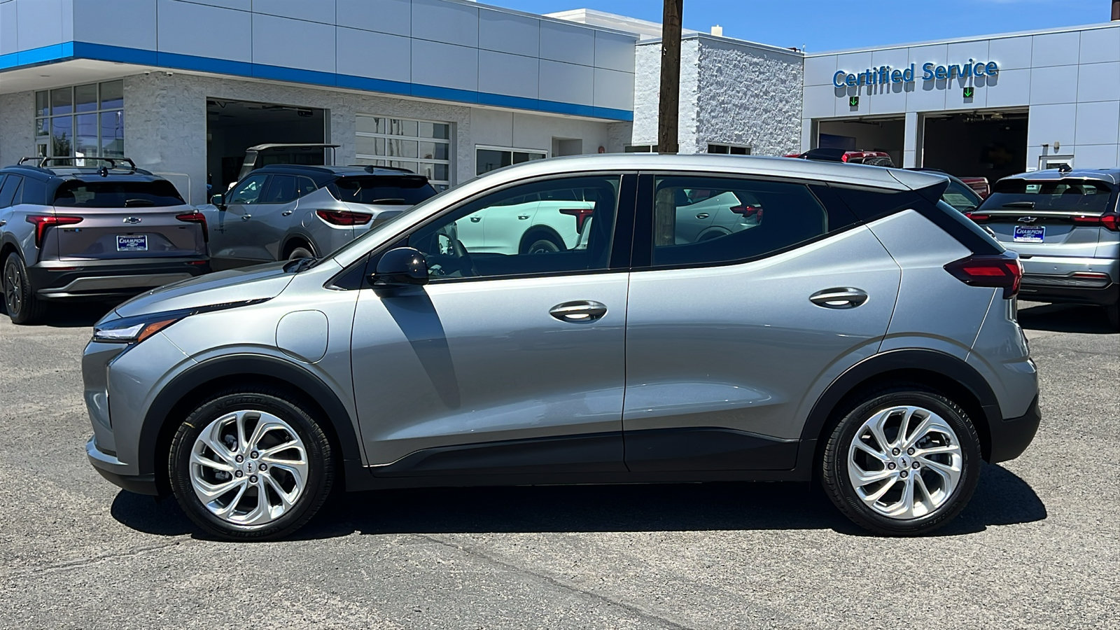 New 2027 Chevrolet Bolt LT w/ Comfort Package FWD image 8