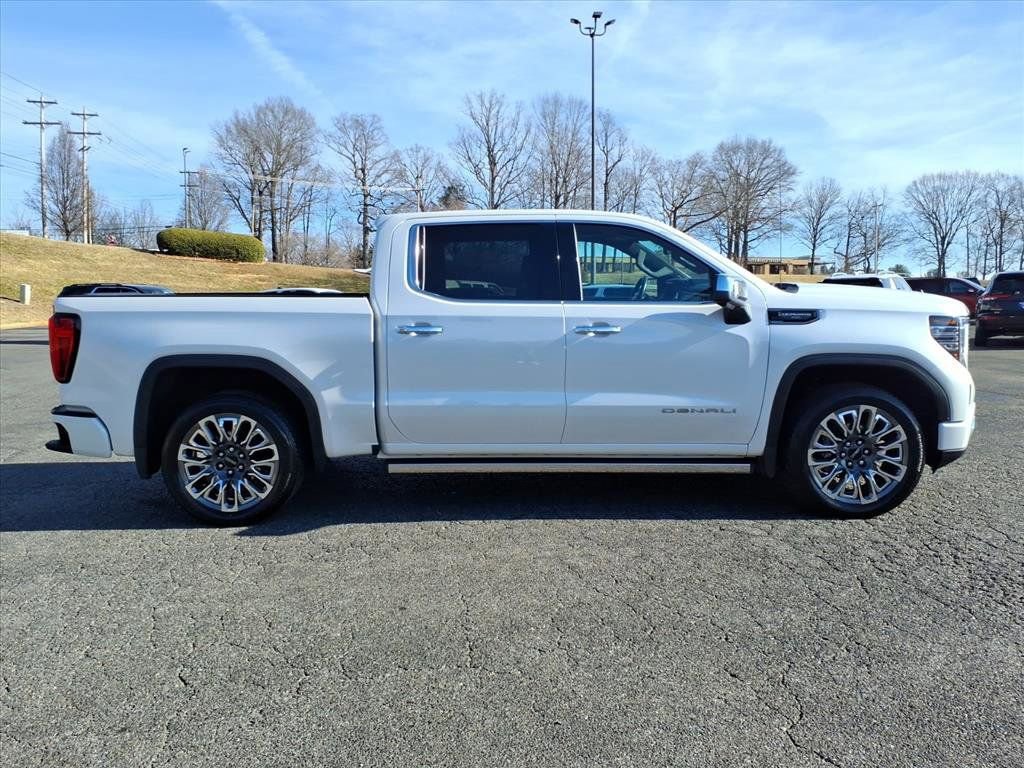 Used 2023 GMC Sierra 1500 Denali Ultimate image 2