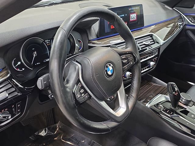 Used 2018 BMW 540i xDrive AWD/4WD image 14