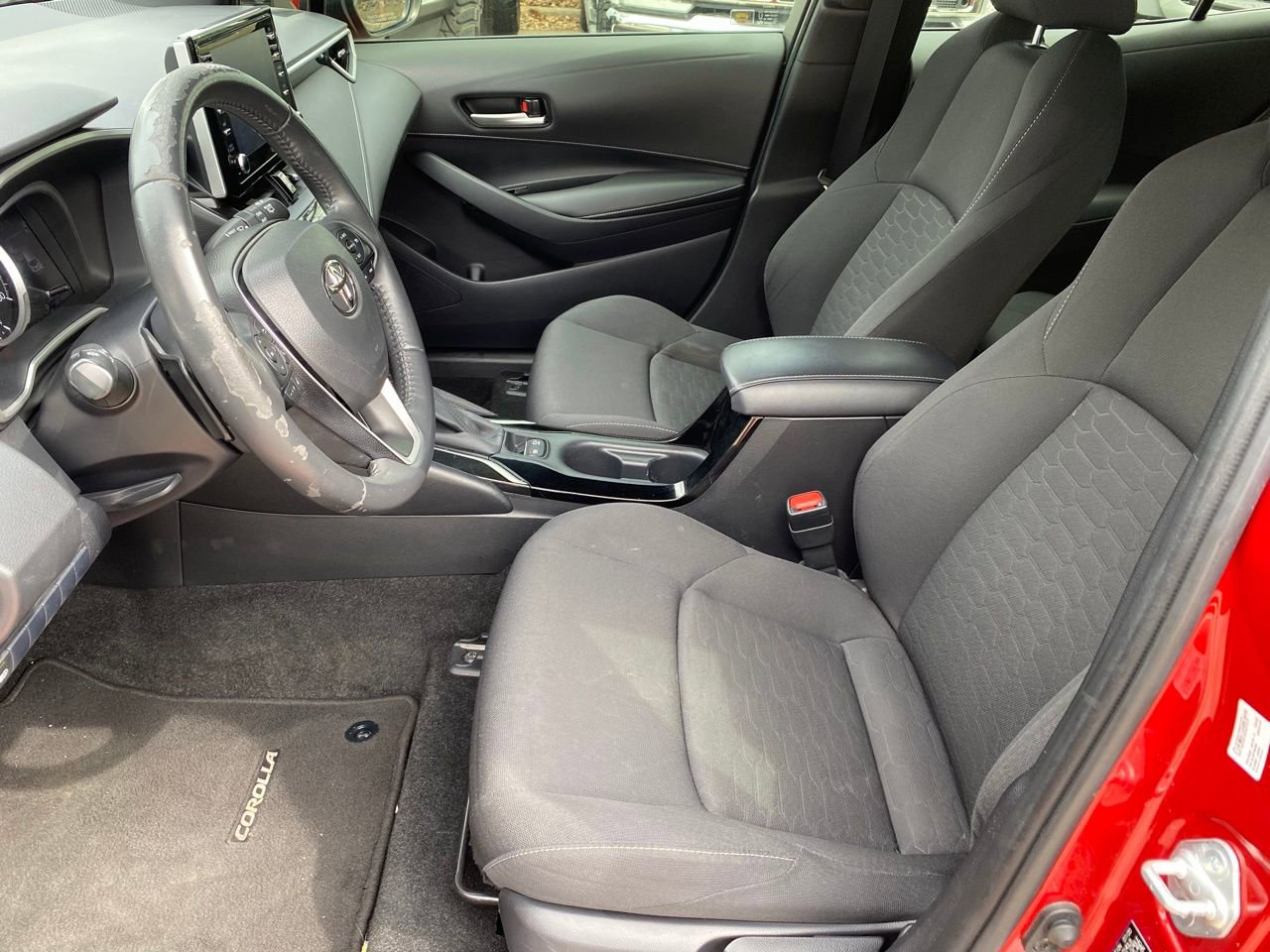 Used 2021 Toyota Corolla SE w/ Special Edition image 13