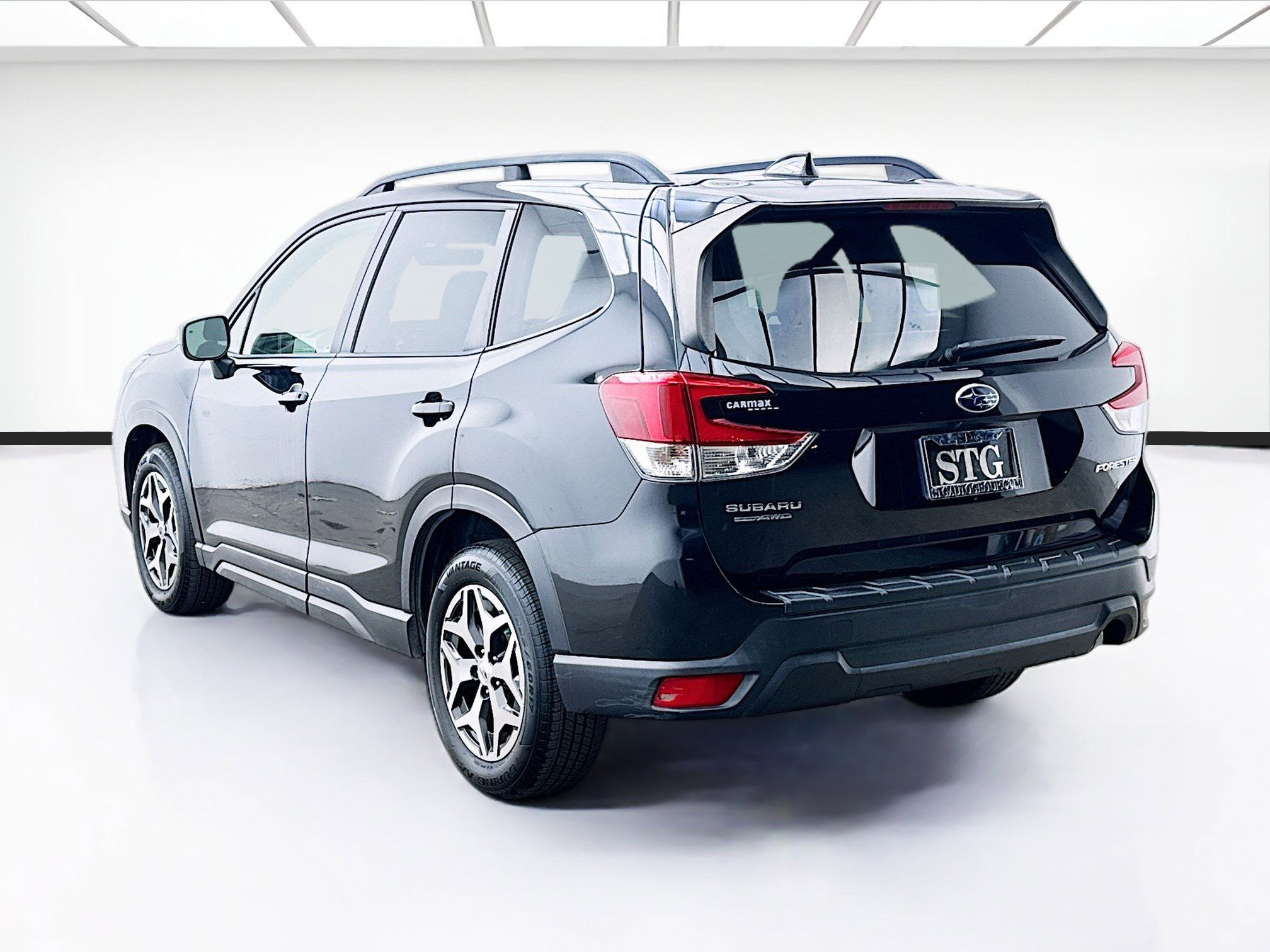 Used 2021 Subaru Forester Premium AWD/4WD image 6