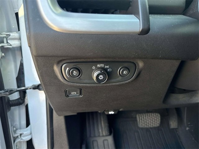 Used 2022 GMC Terrain SLT w/ Infotainment Package II image 26