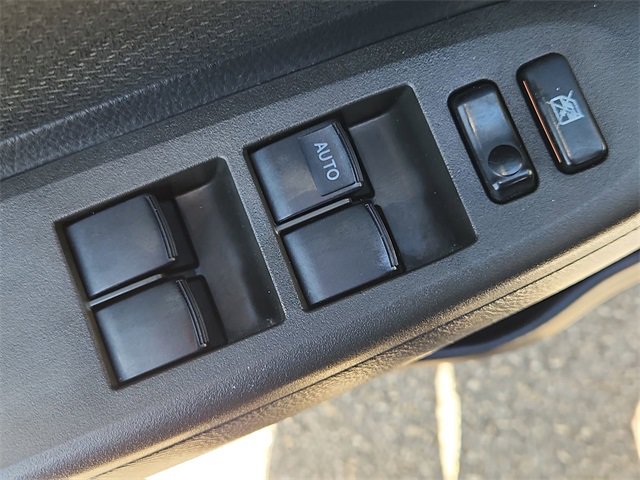 Used 2012 Toyota Yaris Sedan image 19