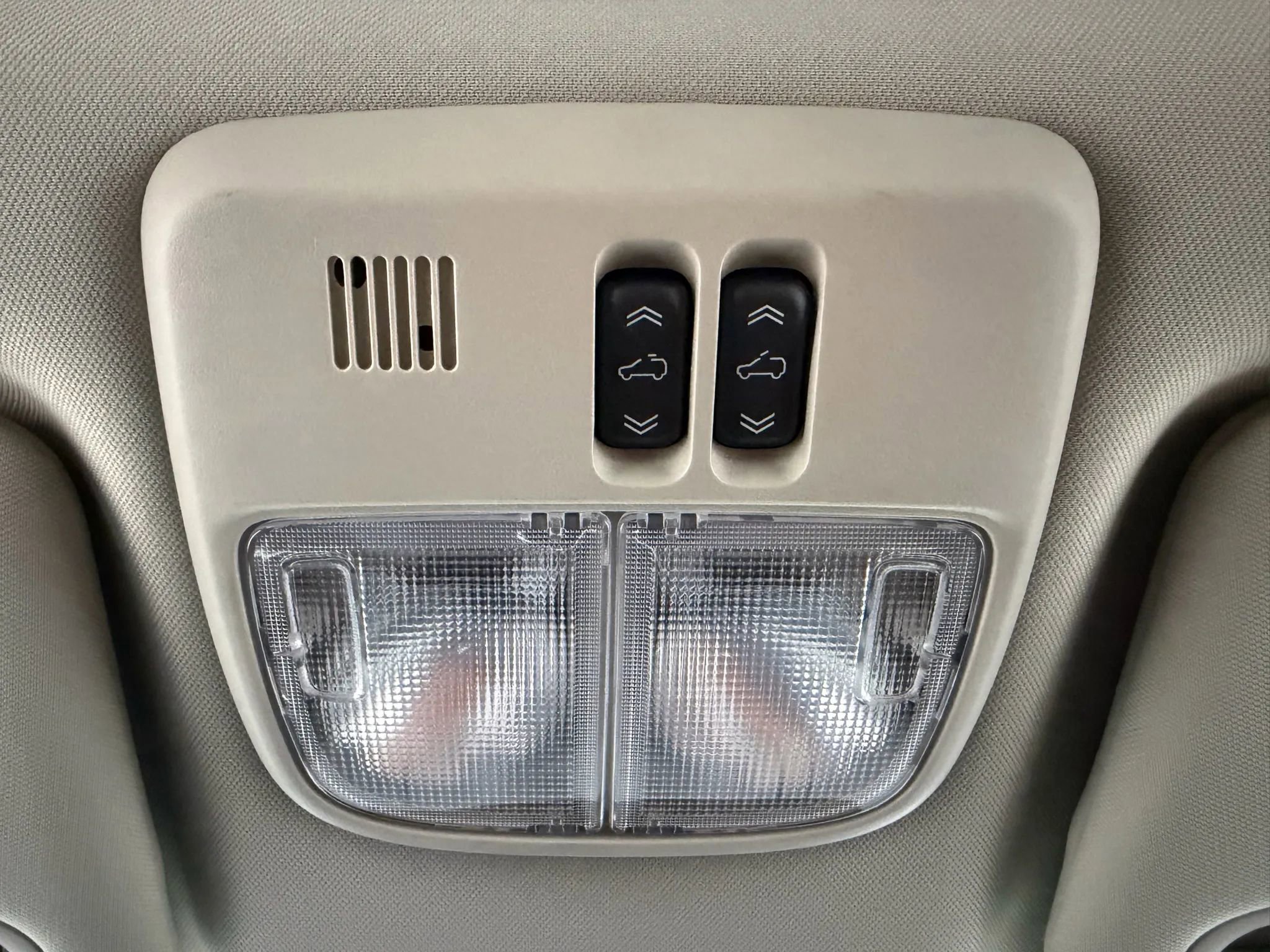 Used 2011 Chevrolet HHR LT w/ My Link Package image 24