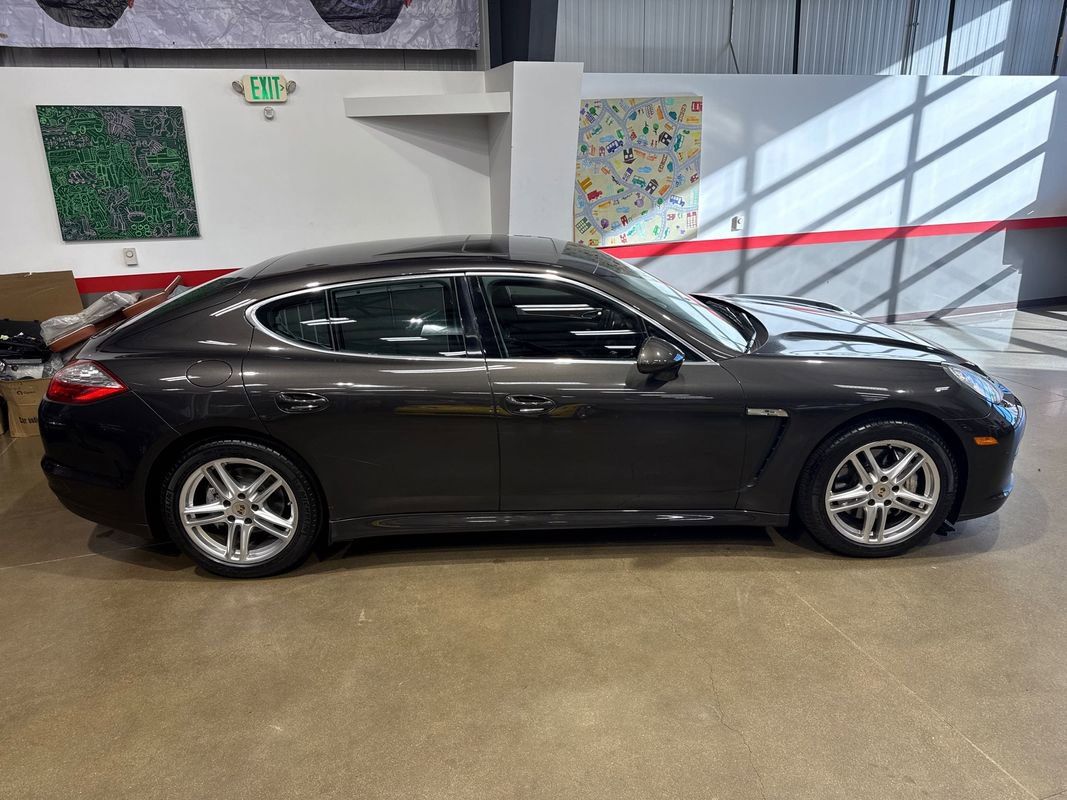 Used 2013 Porsche Panamera 4S image 22