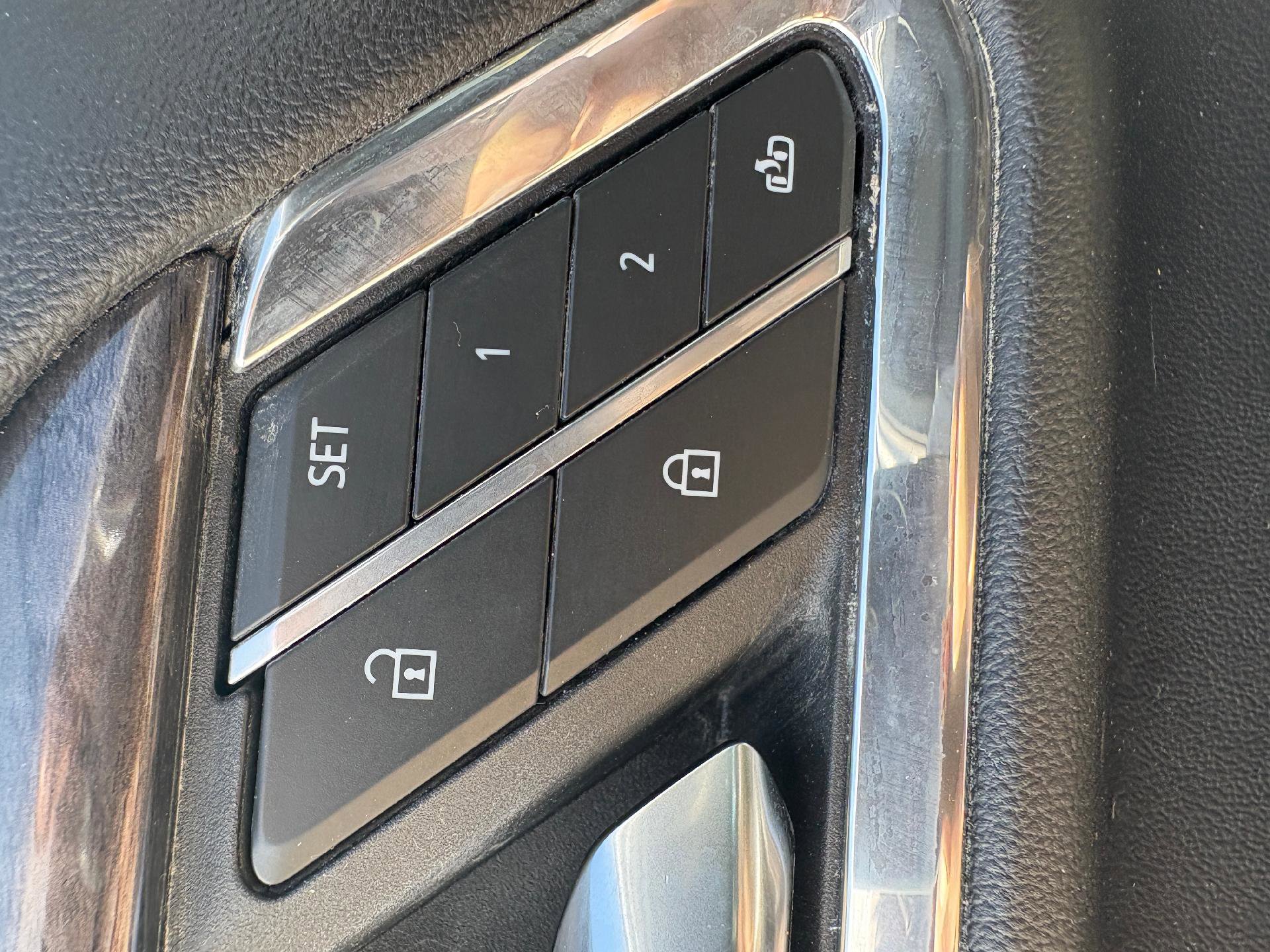 Used 2024 Chevrolet Silverado 2500 LTZ w/ LTZ Plus Package image 19