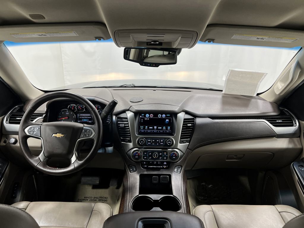 Used 2018 Chevrolet Suburban LT image 19