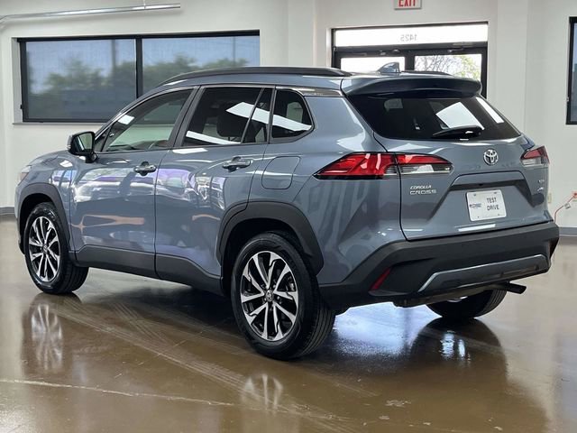 Used 2024 Toyota Corolla Cross XLE image 8