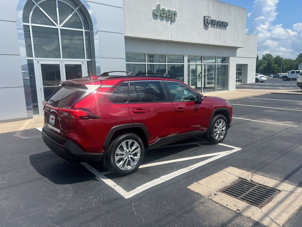 Used 2024 Toyota RAV4 XLE Premium FWD image 8