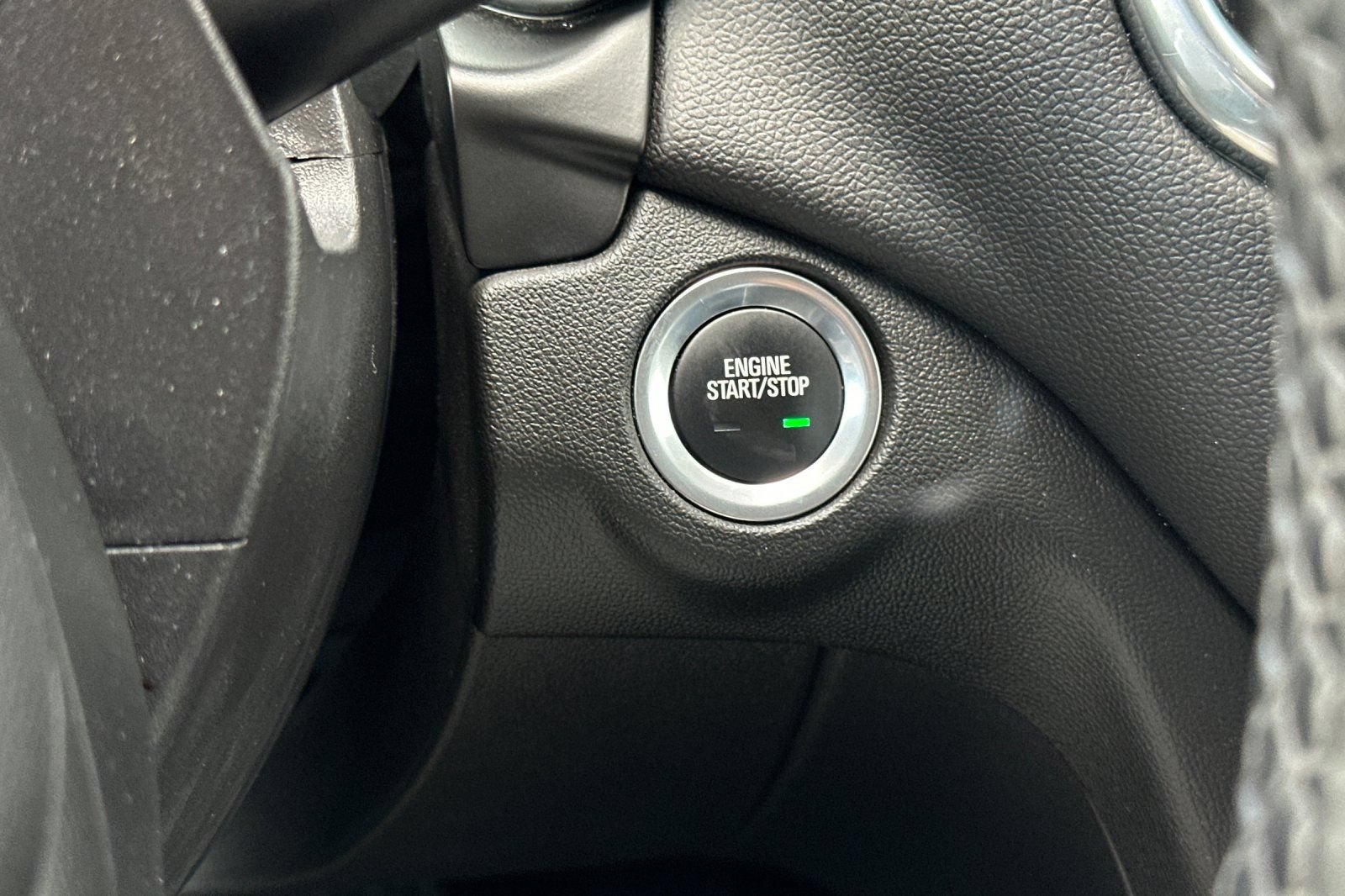 Used 2024 Chevrolet Equinox LT AWD/4WD image 29