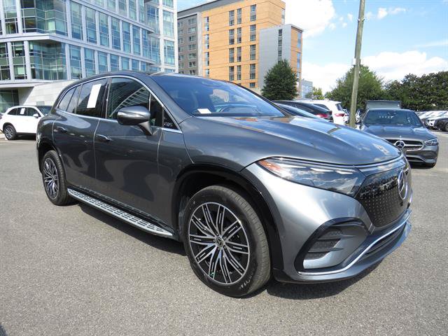 Used 2023 Mercedes-Benz EQS 580 4MATIC SUV image 5