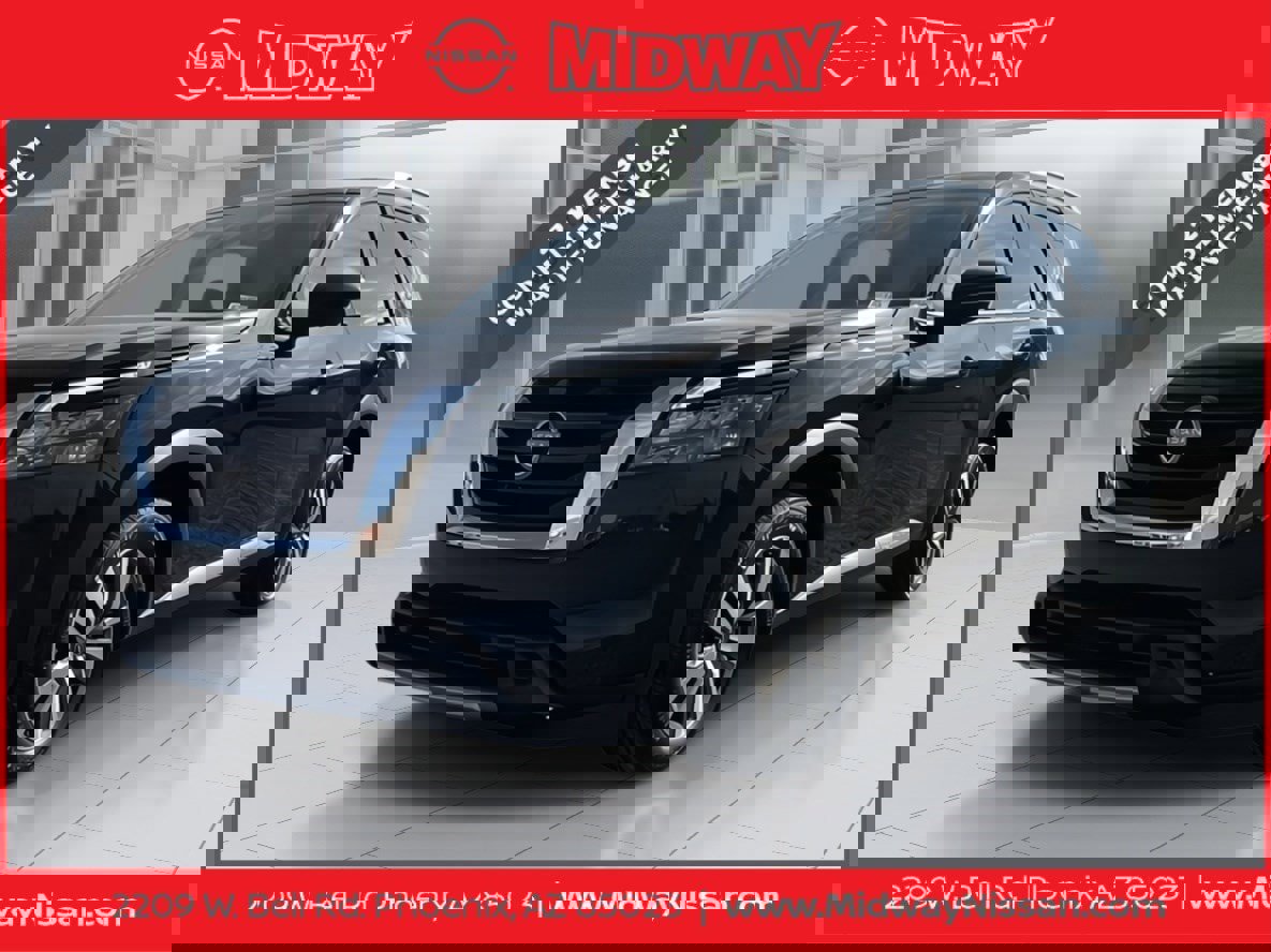 New 2025 Nissan Pathfinder SL image 1