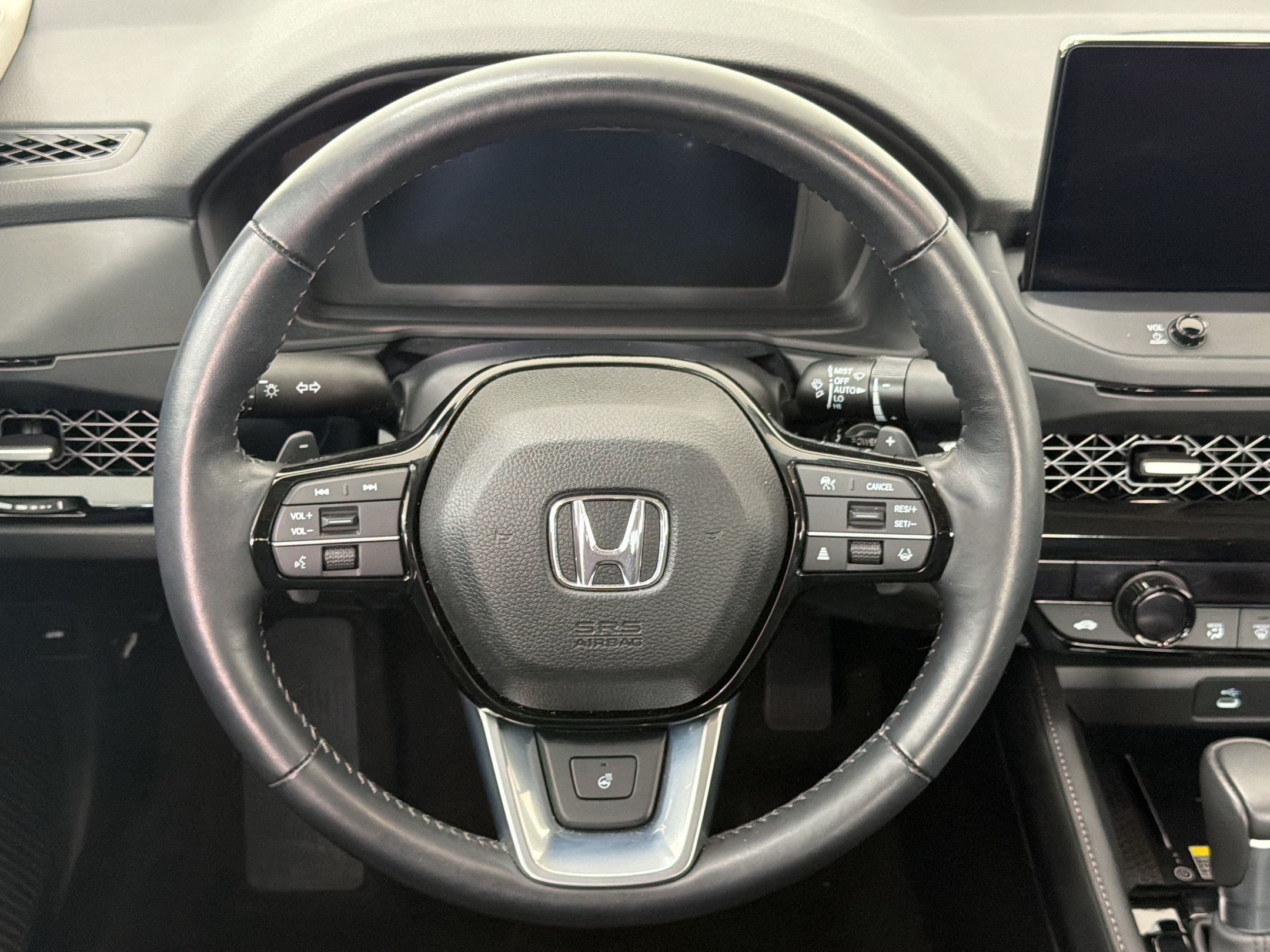 Used 2025 Honda Accord Touring image 11