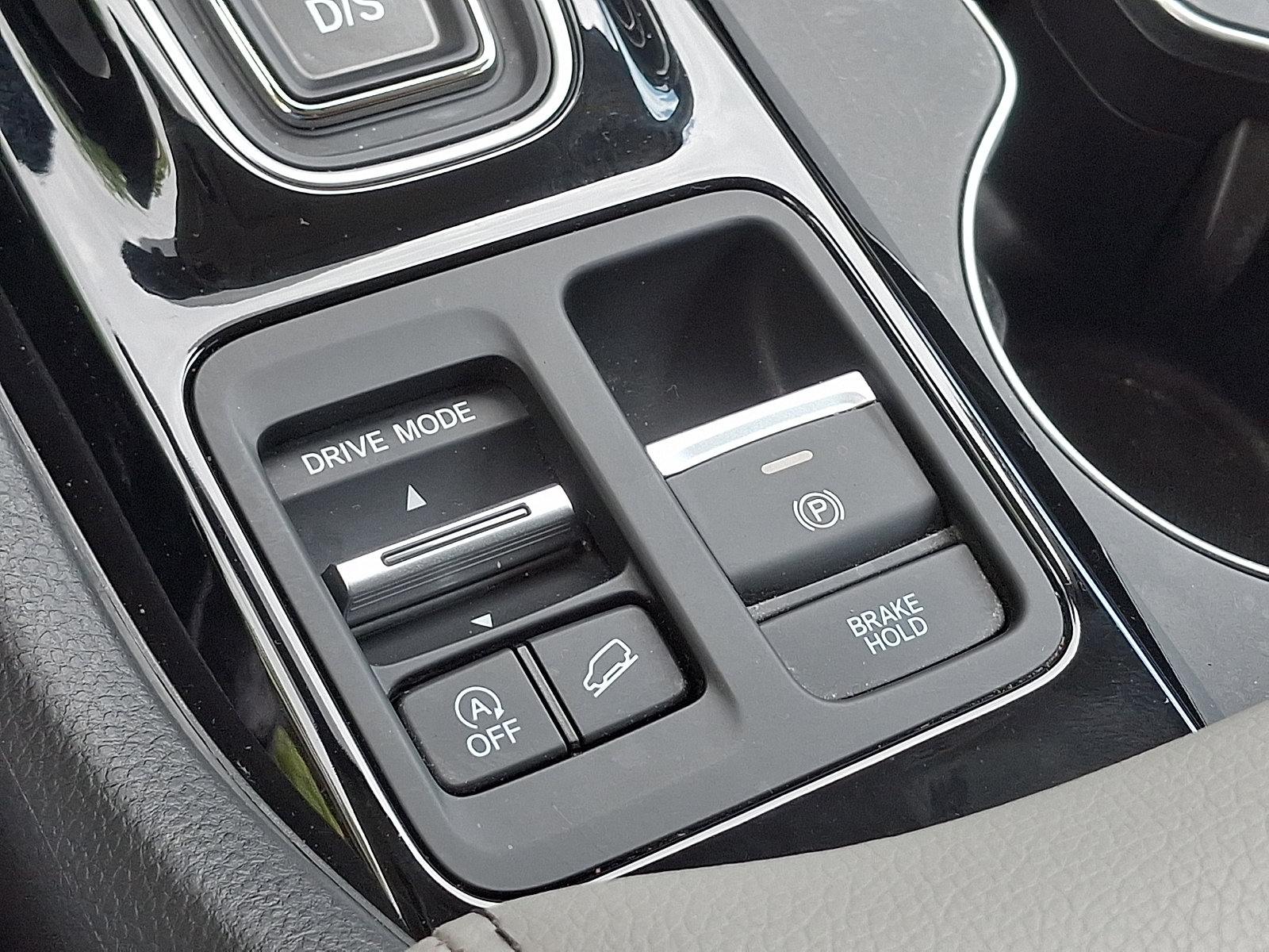 Used 2025 Honda Pilot EX-L image 24